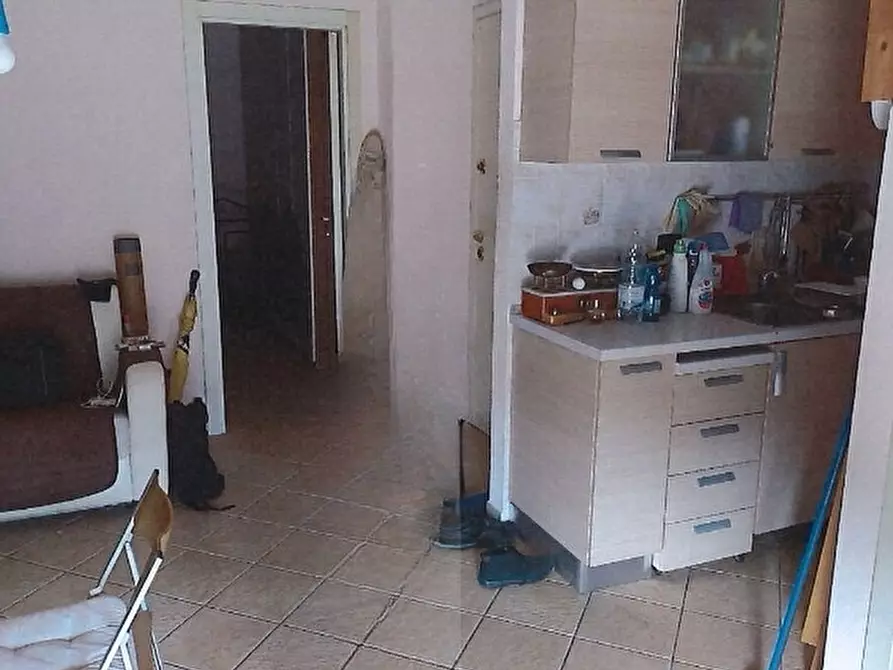 Immagine 4 di Bilocale in vendita  in Piazza Camillo Sbarbaro 16 a Spotorno