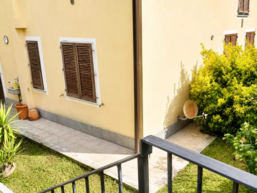 Immagine 7 di Quadrilocale in vendita  in Via Genova 488/D a La Spezia