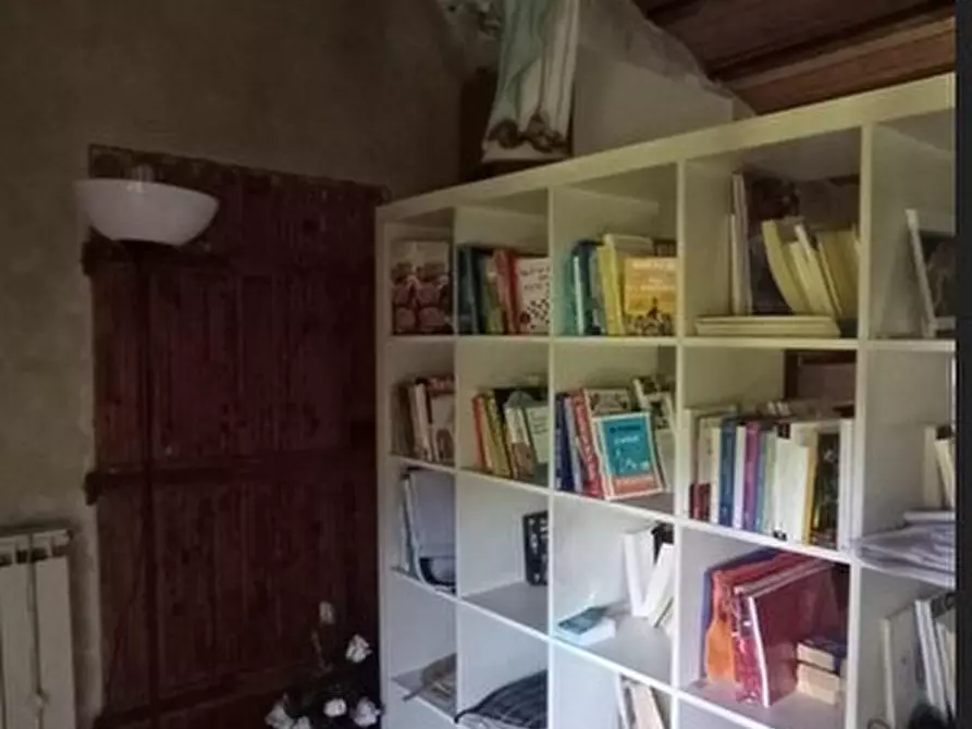 Immagine 7 di Villa in vendita  in Via Steneri 15 a Avegno