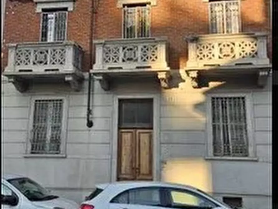 Immagine 1 di Trilocale in vendita  in Via Giacomo Puccini 11 a Torino