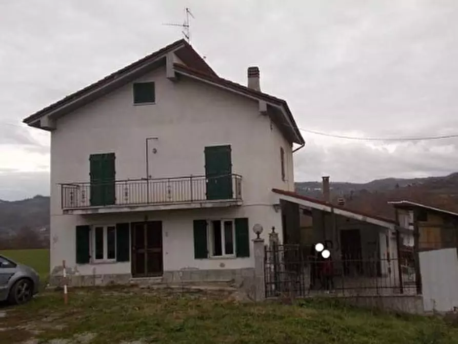 Immagine 1 di Villa in vendita  in Regione Lescheia snc a Merana