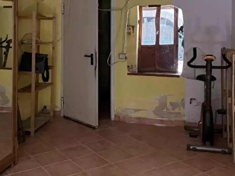 Immagine 3 di Garage in vendita  in Via Beata Chiara 10 a Genova