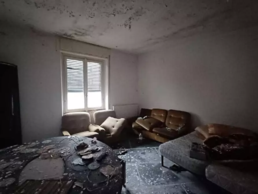 Immagine 4 di Pentalocale in vendita  in Via Palestro 22 a Serravalle Scrivia