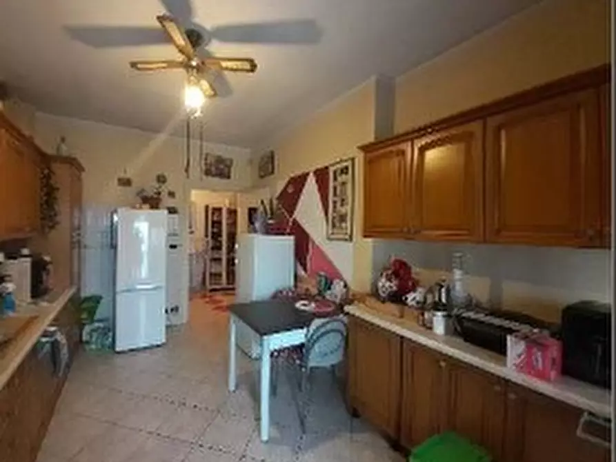 Immagine 5 di Pentalocale in vendita  in Via Principe Amedeo 26 a Santena