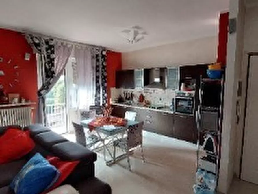 Immagine 5 di Pentalocale in vendita  in Via Luigi Einaudi 3 a Mondovì