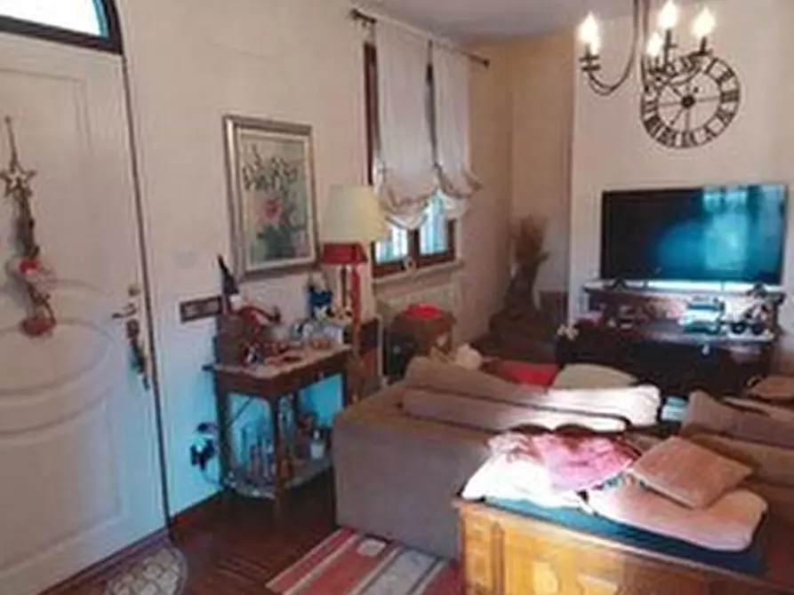 Immagine 3 di Villa in vendita  in Regione Rollo 117 a Albenga