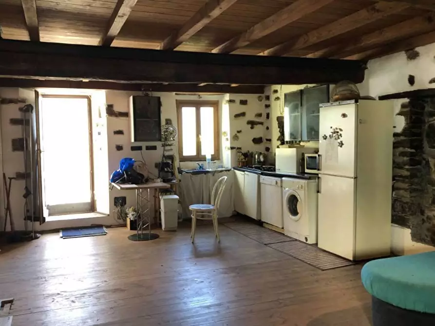 Immagine 5 di Villetta a schiera in vendita  in Frazione Vallebuona 7 a Lumarzo