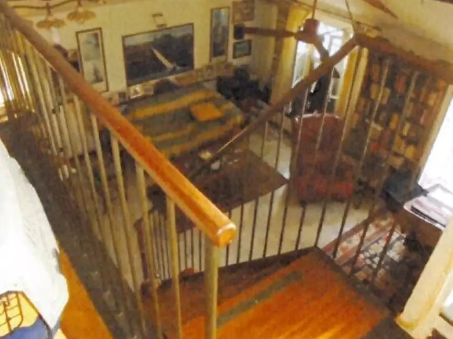 Immagine 8 di Pentalocale in vendita  in Vico delle Compere 2 a Genova