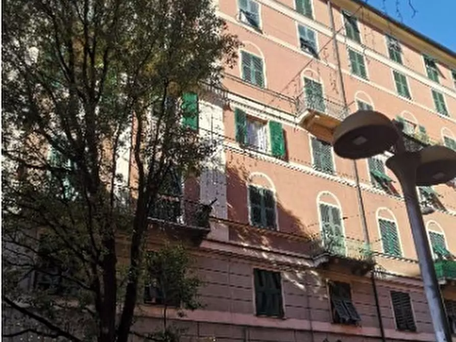 Immagine 1 di Pentalocale in vendita  in Via Germano Jori 42/9 a Genova