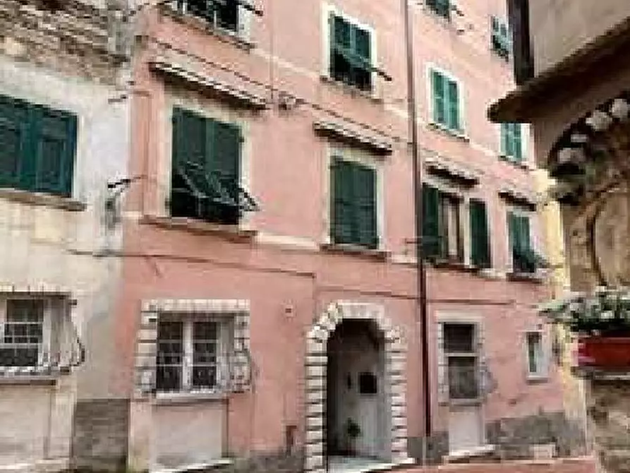 Immagine 1 di Bilocale in vendita  in Via Grazzano 5 a Carrara