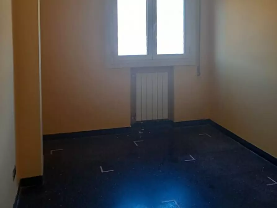 Immagine 6 di Pentalocale in vendita  in Via Walter Fillak 42 a Genova