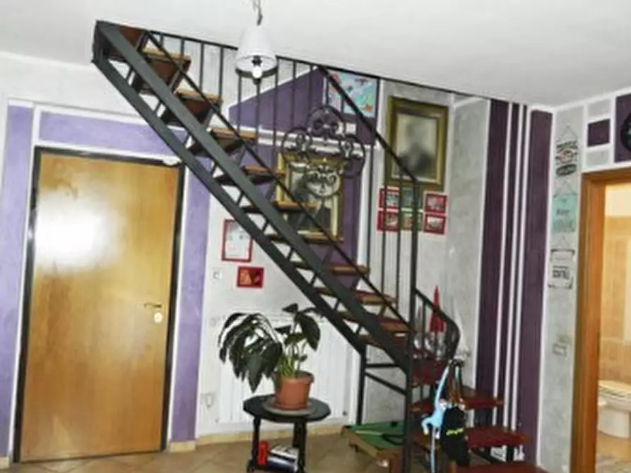 Immagine 1 di Trilocale in vendita  in Via Giuseppe Mazzini 26 a Guidonia Montecelio