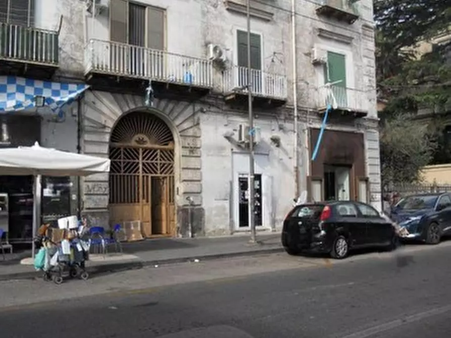 Immagine 1 di Quadrilocale in vendita  in Corso Secondigliano 473 a Napoli