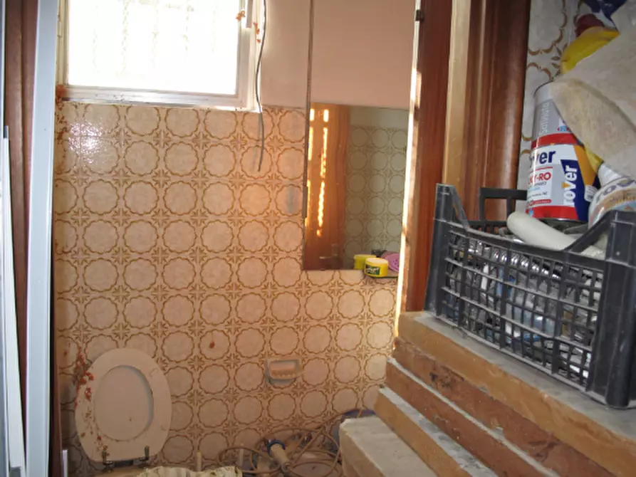 Immagine 6 di Ufficio in vendita  in Via Privata Don Mario Bordo 15 a Serra Riccò