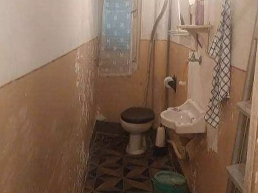 Immagine 11 di Quadrilocale in vendita  in Via Privata Cacciatori 2 a Torriglia