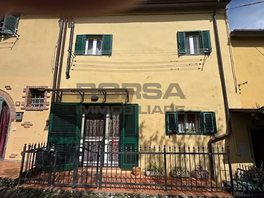 Immagine 31 di Bilocale in vendita  in Via  trento e trieste a Fauglia