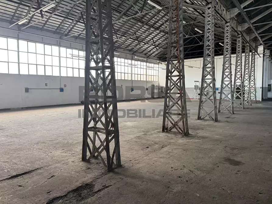 Immagine 9 di Magazzino in vendita  in Via Salvatore Orlando 10 a Livorno