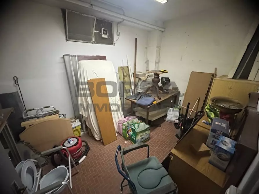 Immagine 42 di Appartamento in vendita  in Piazza Attias 48 a Livorno