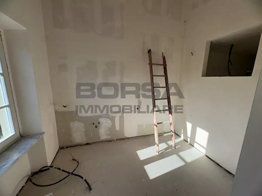 Immagine 5 di Pentalocale in vendita  in Via Ombrosa 8 a Livorno