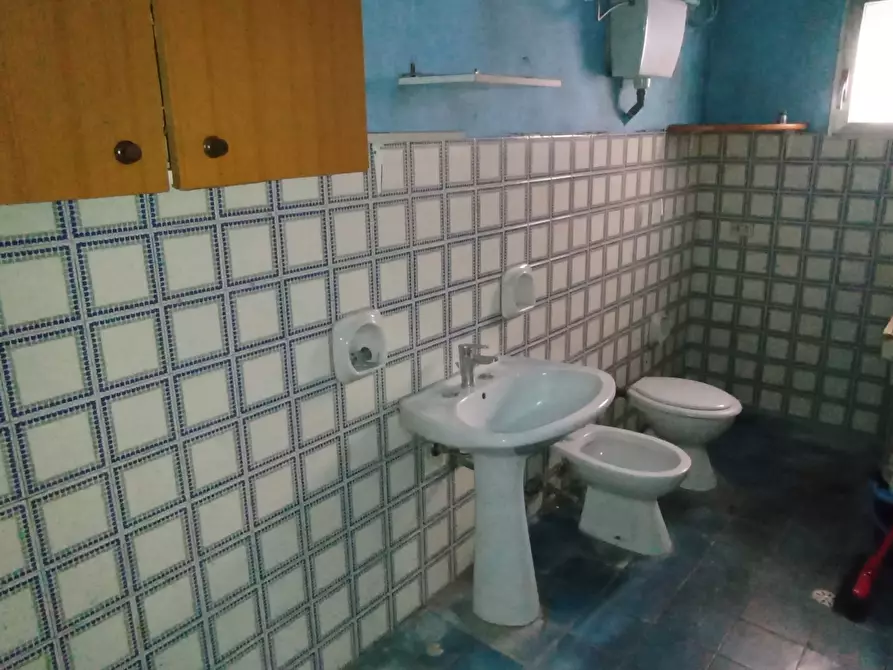 Immagine 14 di Quadrilocale in vendita  a Ragusa