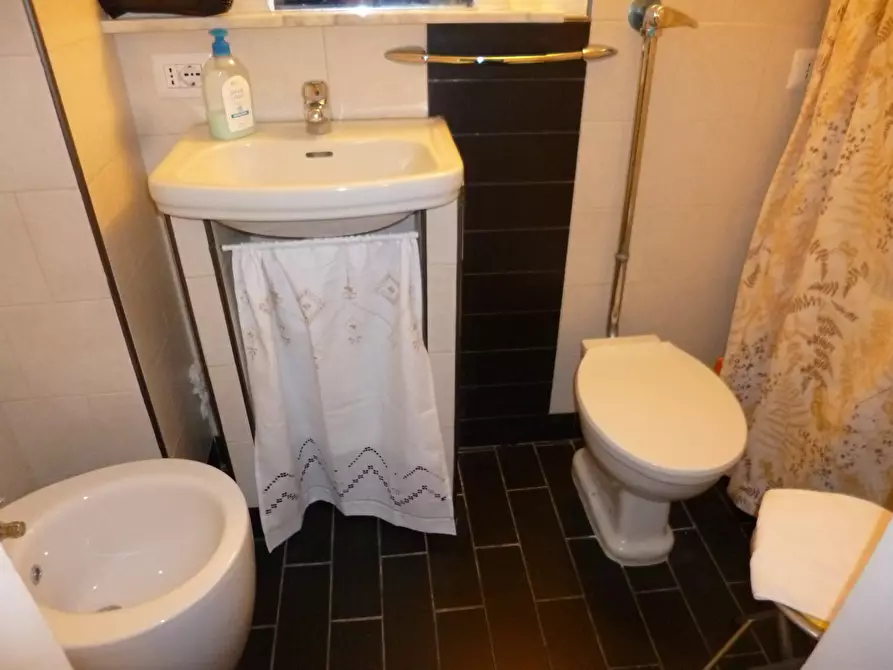 Immagine 23 di Casa indipendente in vendita  a Ragusa