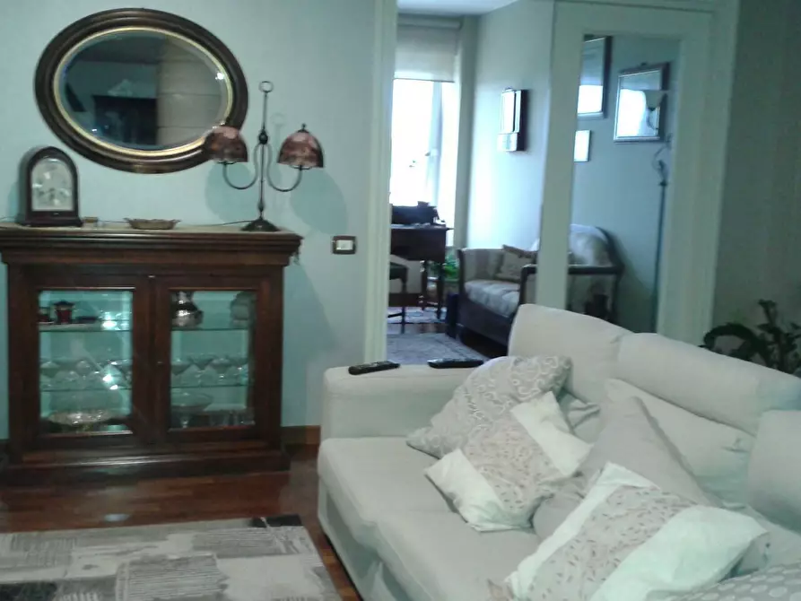 Immagine 3 di Casa indipendente in vendita  a Ragusa