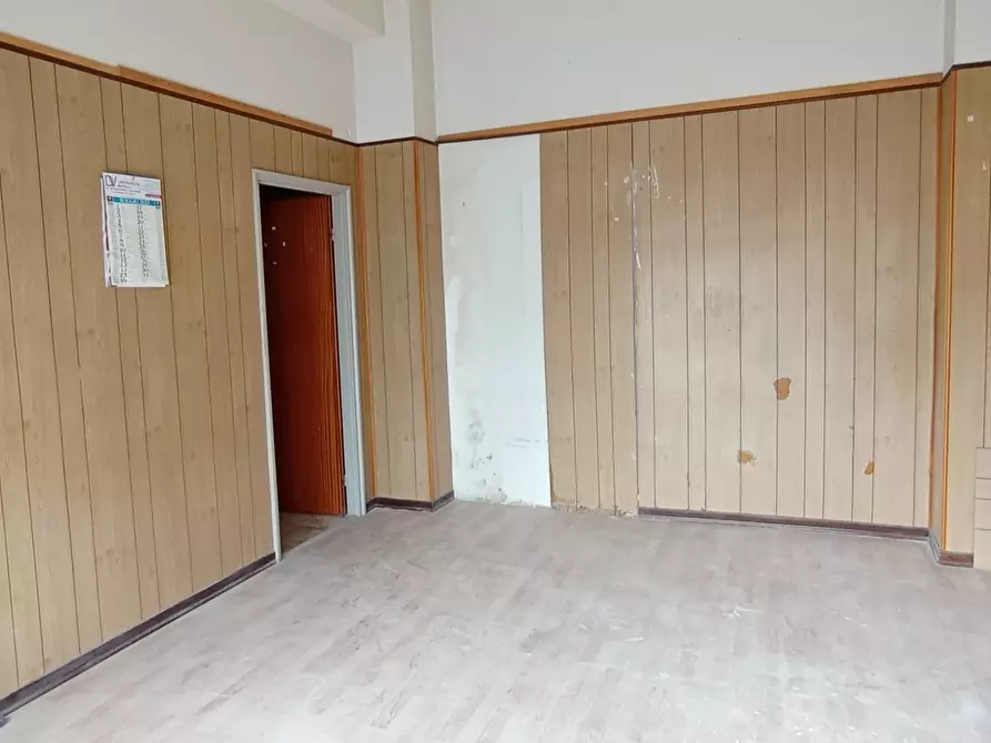 Immagine 4 di Locale commerciale in vendita  a Ragusa