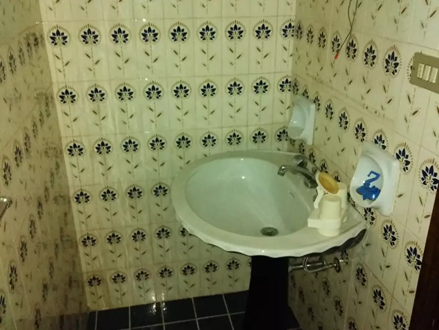 Immagine 10 di Casa indipendente in vendita  a Ragusa