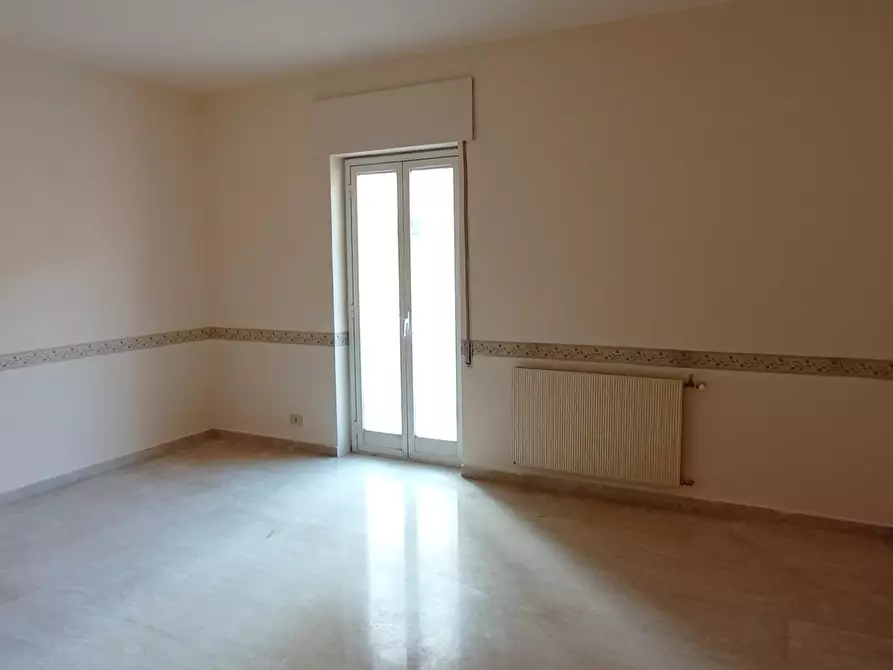 Immagine 3 di Quadrilocale in affitto  a Ragusa