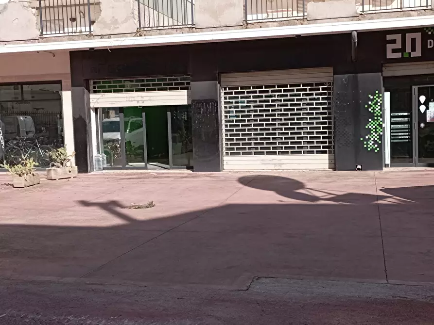 Immagine 9 di Locale commerciale in affitto  a Ragusa