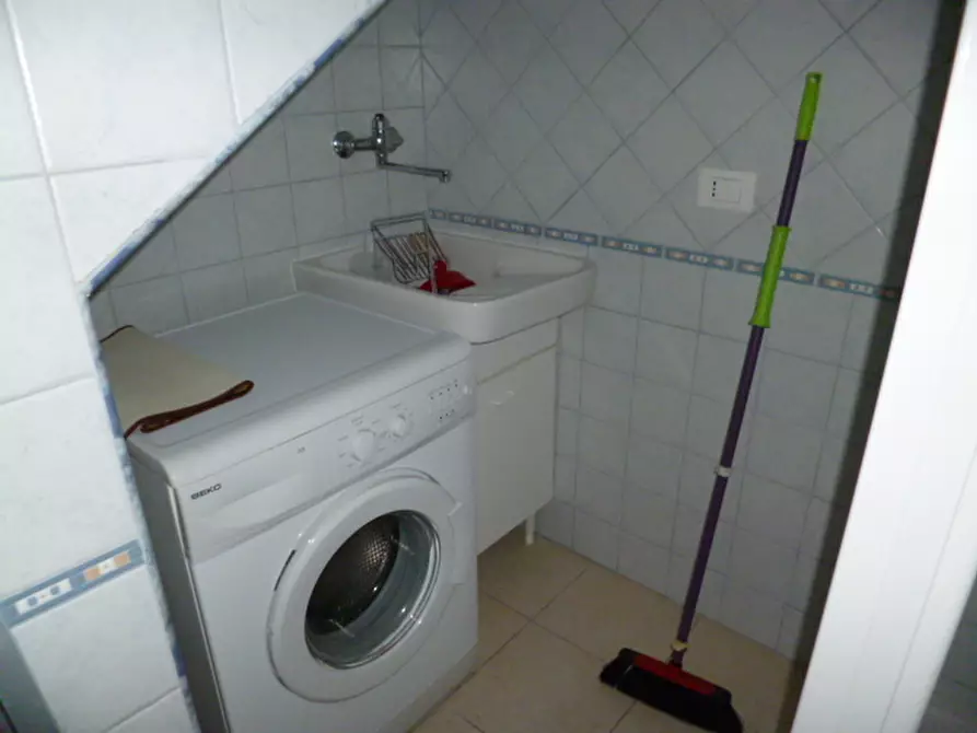 Immagine 3 di Bilocale in affitto  a Ragusa