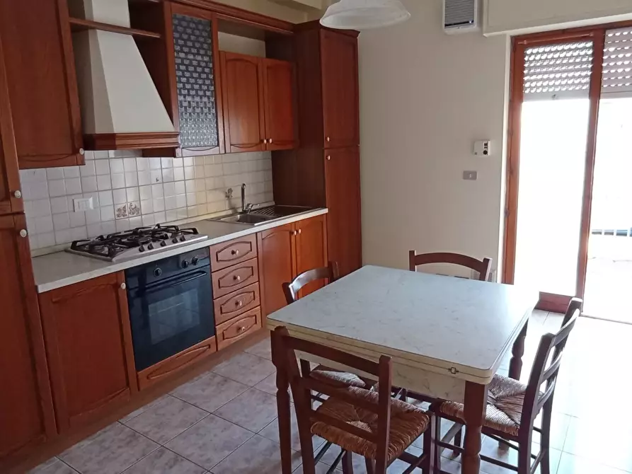 Immagine 7 di Pentalocale in affitto  a Ragusa