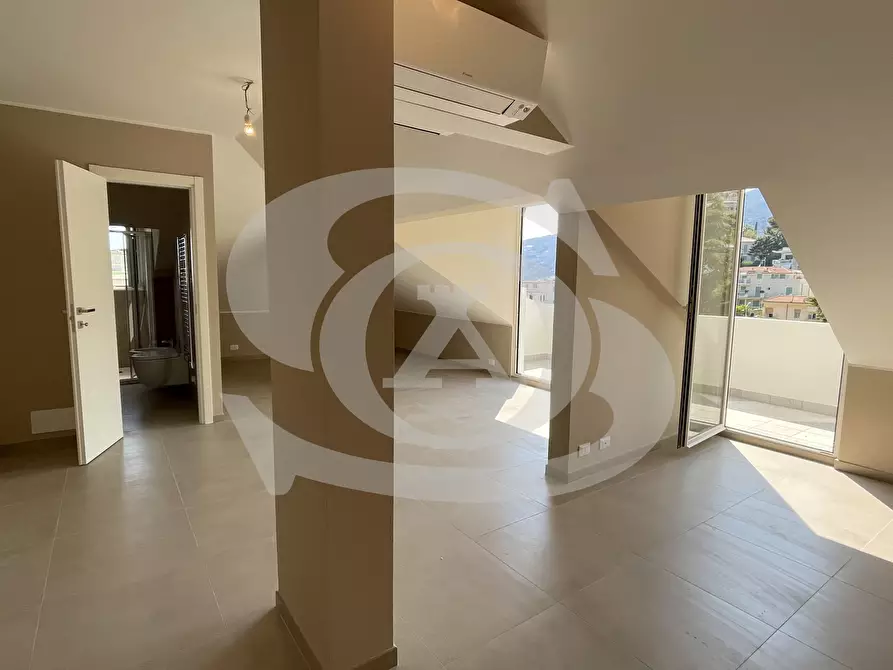 Immagine 4 di Bilocale in vendita  in Via della Noria 20 a Ospedaletti