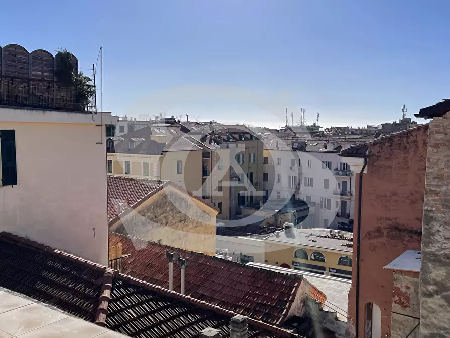 Immagine 21 di Trilocale in vendita  in Via Camillo Benso di Cavour 29 a San Remo