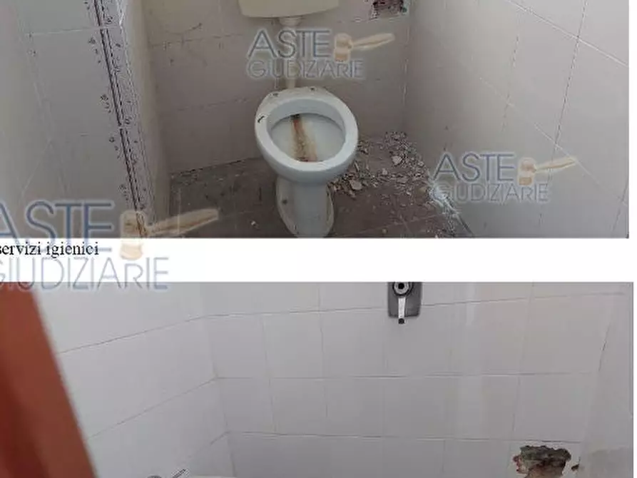 Immagine 2 di Laboratorio in vendita  a San Clemente