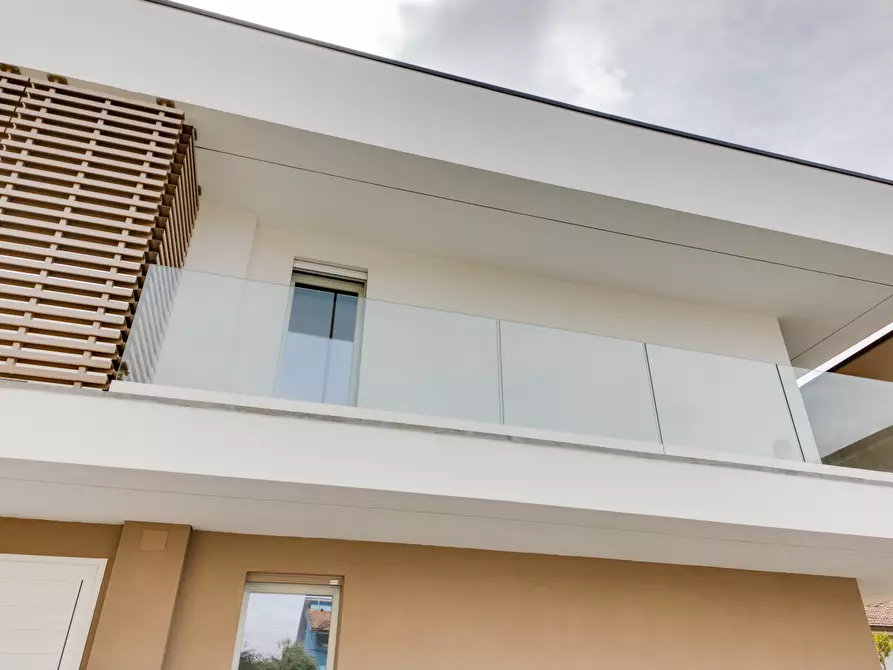 Immagine 52 di Quadrilocale in vendita  in Via L. C. Farini 291 a Cesena