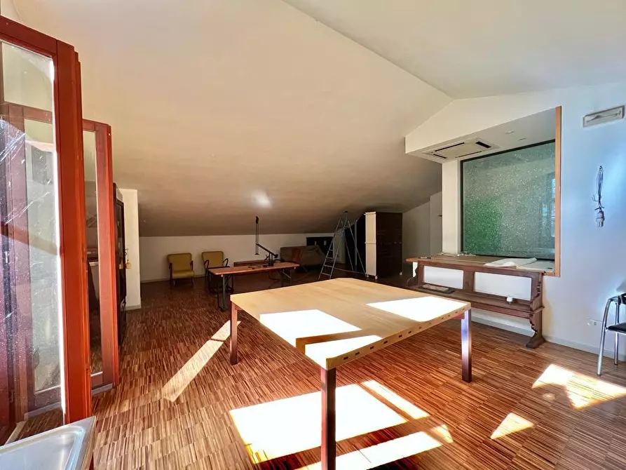 Immagine 22 di Villa in vendita  a Cesena