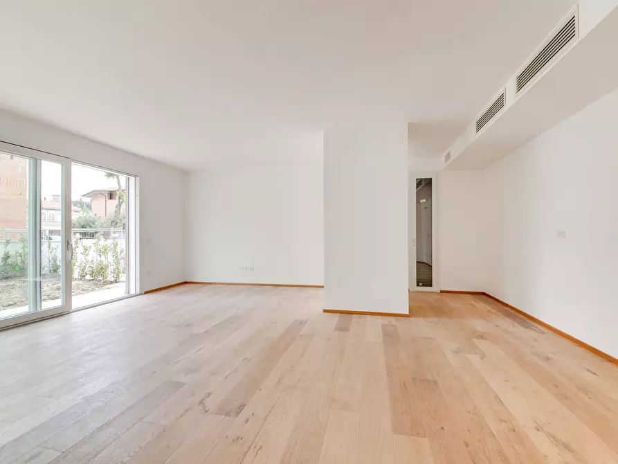 Immagine 28 di Quadrilocale in vendita  in Via L. C. Farini 291 a Cesena