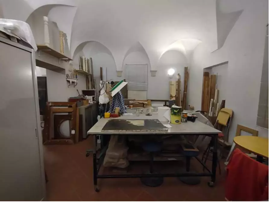 Immagine 3 di Locale commerciale in vendita  a Cesena