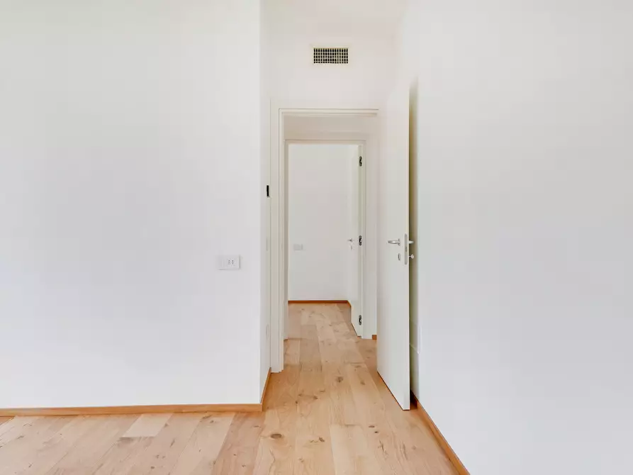 Immagine 30 di Quadrilocale in vendita  in Via L. C. Farini 291 a Cesena