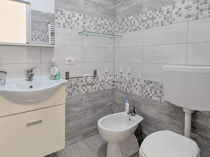 Immagine 38 di Villa in vendita  in Via Granieri 56 a Nettuno