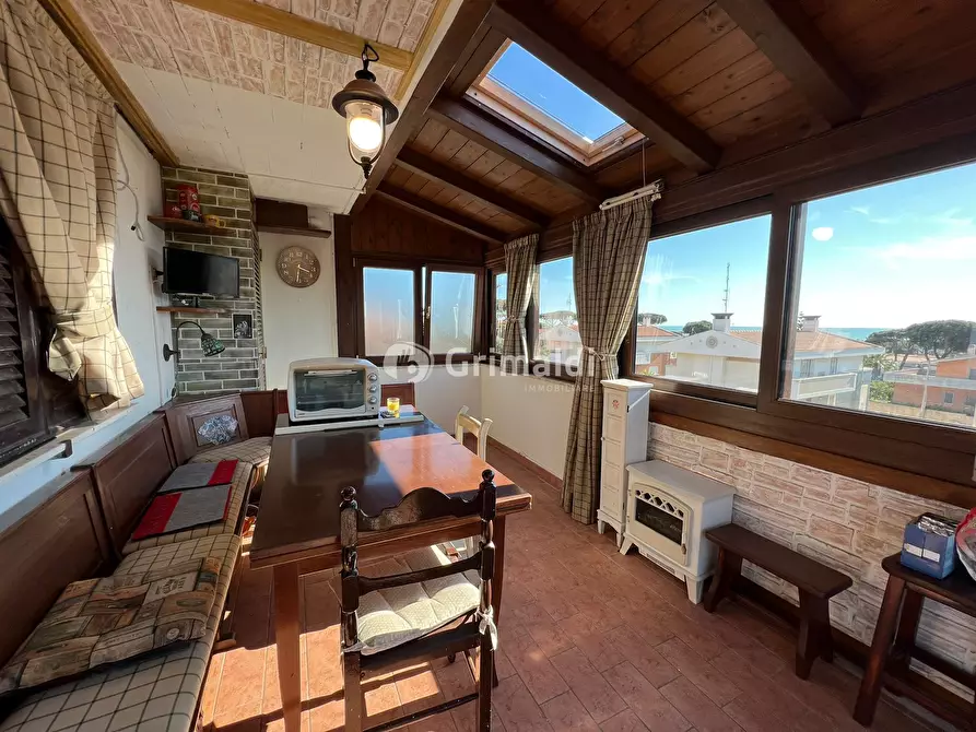 Immagine 5 di Trilocale in vendita  in VIALE ROMA 28 a Anzio