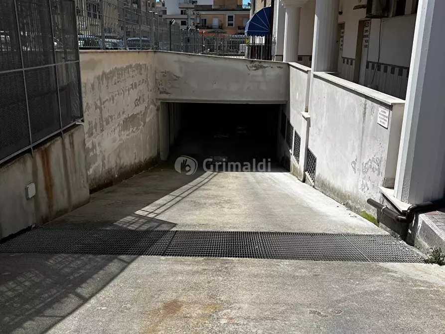 Immagine 1 di Garage in vendita  in Via Passamonti SNC a Nettuno