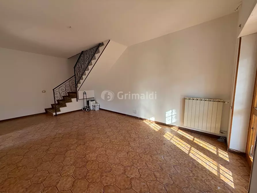 Immagine 12 di Casa indipendente in vendita  in VIA DEL MONUMENTO 158 a Anzio