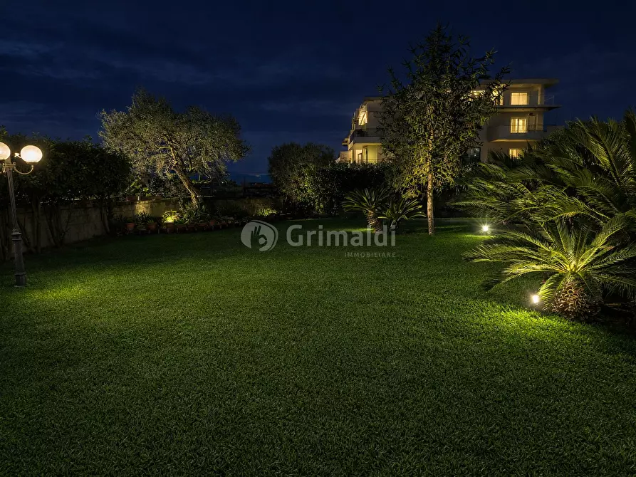 Immagine 14 di Trilocale in vendita  in Via di Cavallo Morto 57 a Nettuno