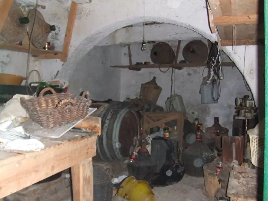 Immagine 2 di Rustico / casale in vendita  in Via Veleura 42 a Castiglione Chiavarese