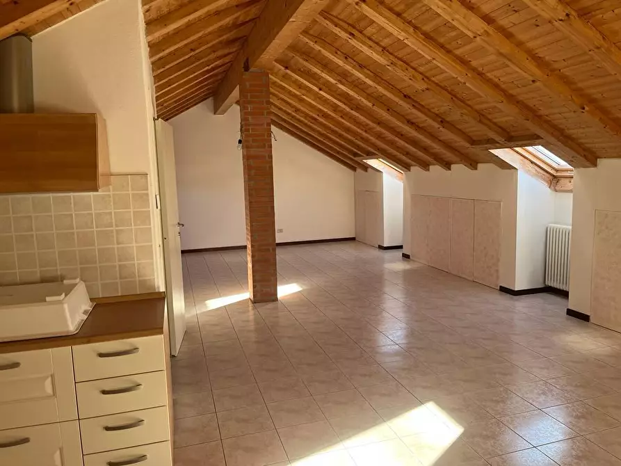 Immagine 10 di Appartamento in vendita  in Via al Mattatoio 8 a Sestri Levante