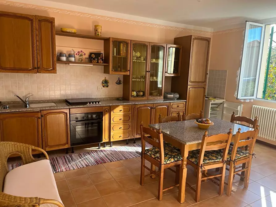 Immagine 2 di Appartamento in vendita  in Via al Mattatoio 8 a Sestri Levante