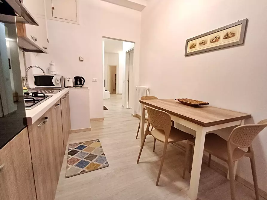 Immagine 6 di Trilocale in affitto  in Via Vincenzo Cappellini 22 a Sestri Levante