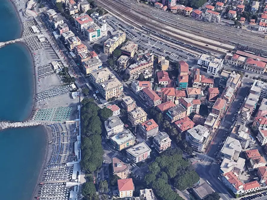 Immagine 2 di Appartamento in vendita  in Piazza della Stazione a Sestri Levante